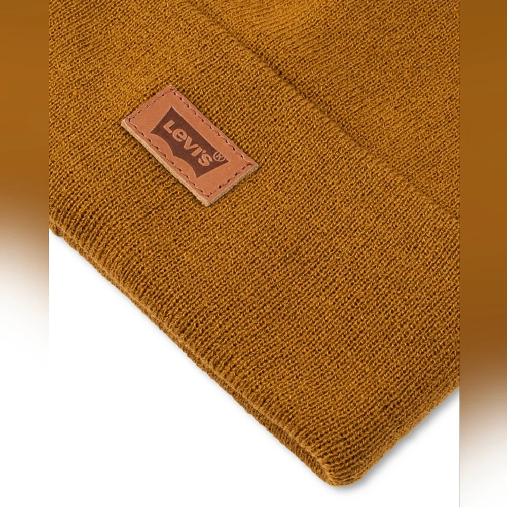 Levi's Hero Beanie Unisex Tan Ribbed Knit Leather Patch All Season